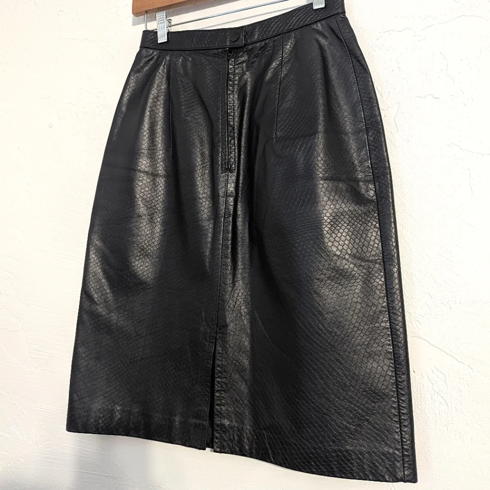 Vintage Wilsons Black Leather Textured Mini Pencil Skirt Mob Wife Biker Babe